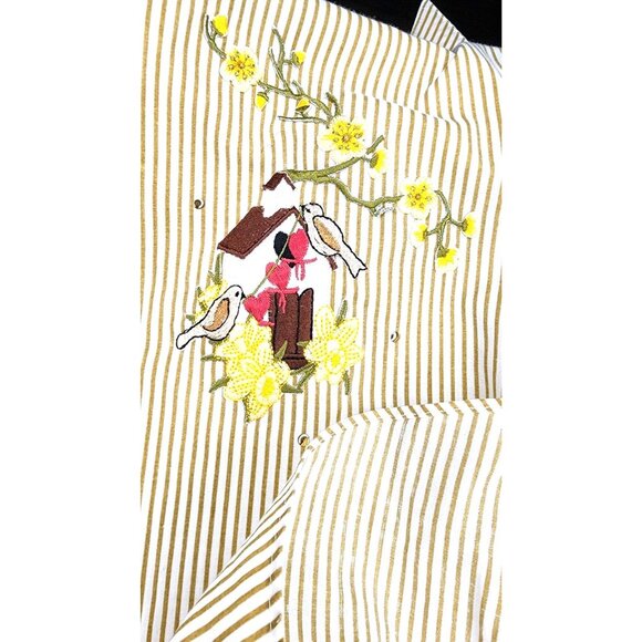 Las Olas Made in Korea Vintage Bird Floral Embroidered Gold Stud Button Up Shirt - Picture 11 of 12